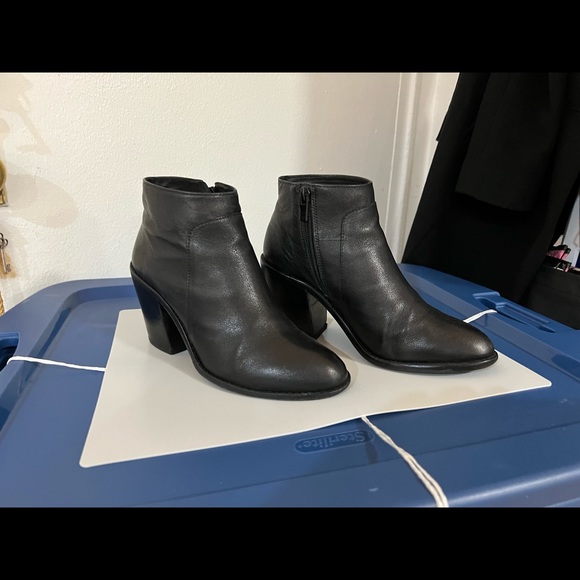 Loeffler Randall, Ella bootie, black ankle boot, 7.5 - Picture 9 of 11